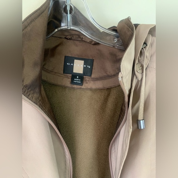 Men's Tan Jacket - Picture 9 of 9